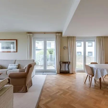 Casiola - Stunning Views & Prime Location Apartament *