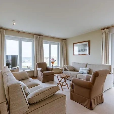 Apartament Casiola - Stunning Views & Prime Location *