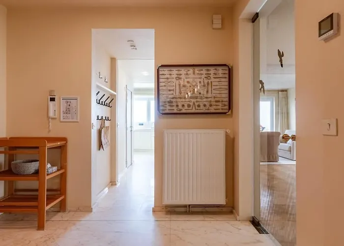 Casiola - Stunning Views & Prime Location Apartment