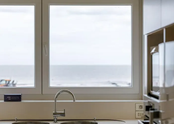 Casiola - Stunning Views & Prime Location Apartment