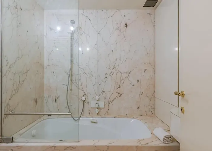 Apartment Casiola - Stunning Views & Prime Location