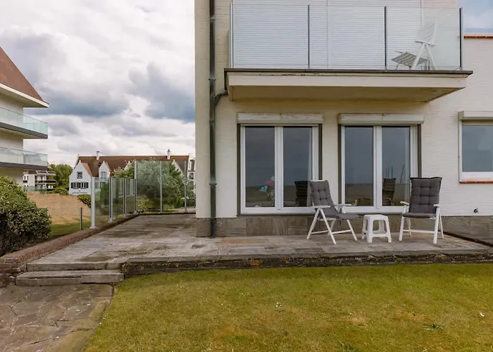 Casiola - Stunning Views & Prime Location Apartment